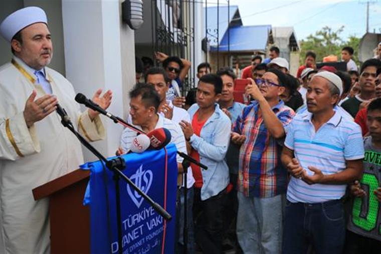 Diyanet’in yaptırdığı Filipinler Tacloban Camii ve İslam Merkezi açıldı…