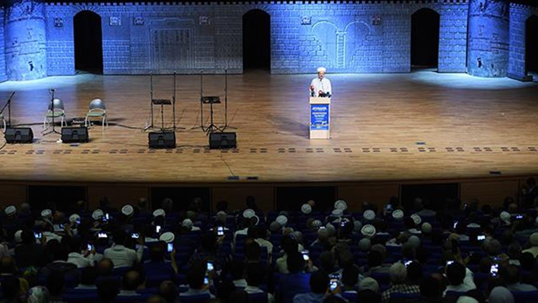 “Diyarbakır’ın ruhu İslam’dır. Hiç kimse bu şehrin kalbini ve ruhunu bozamaz, bozamayacaktır…”