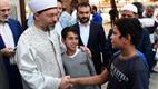 El presidente de Asuntos Religiosos Erbaş dirige la oración del alba en la Mezquita Haci Bayram