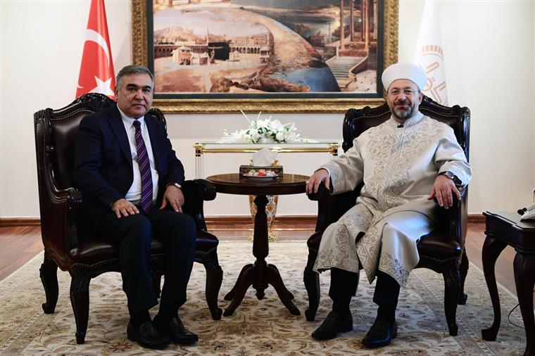 Diyanet İşleri Başkanı Erbaş, bugün Özbekistan’a gitti…