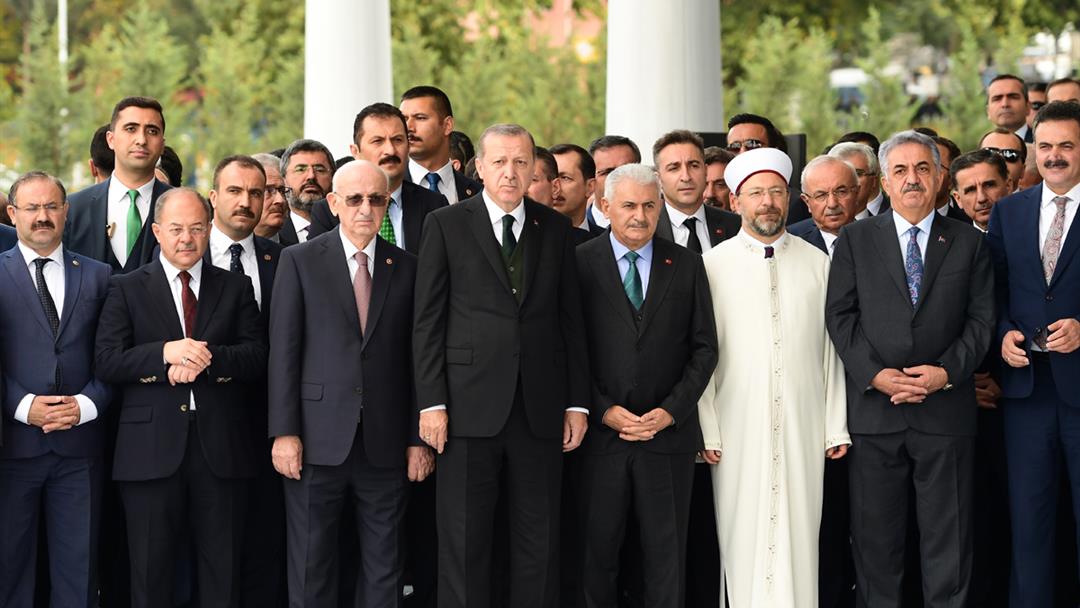 Melike Hatun Camii dualarla ibadete açıldı…