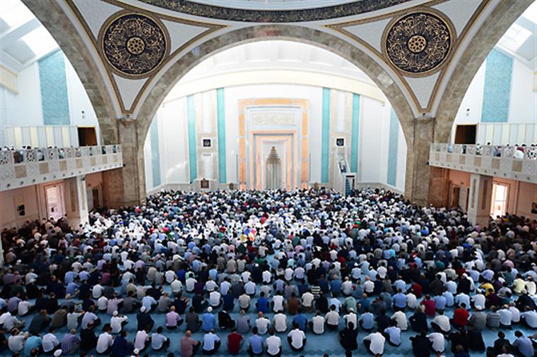 Cuma Hutbesi: “Allah Katında Din İslam’dır”