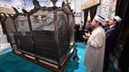 Diyanet İşleri Başkanı Eyüp Sultan Camiinde sabah namazı kıldırdı