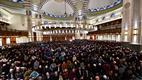 Başkan Erbaş, Millet Camii’nde çocuklar ve gençlerle buluştu