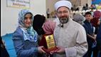Diyanet İşleri Başkanı Erbaş, İmam Hatip Lisesi karne dağıtım törenine katıldı