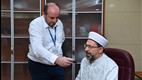 Diyanet İşleri Başkanı Erbaş, en yaşlı ve en küçük hacı adayı ile buluştu