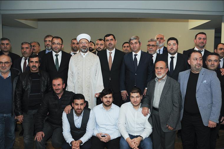 “Bizim vesilemizle bir kişi İslam'a ısınırsa, bu sevap bize yeter”