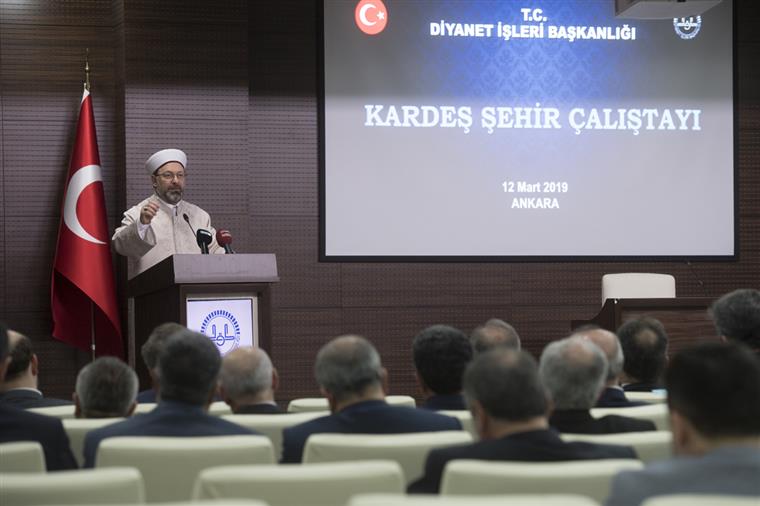 “Bizim gönül coğrafyamız sadece Anadolu ile sınırlı olmamalı”