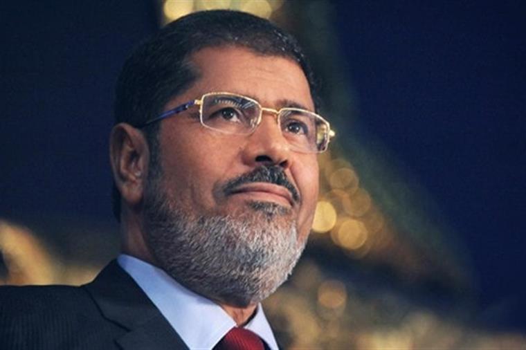 Mursi için tüm yurtta gıyabi cenaze namazı kılınacak