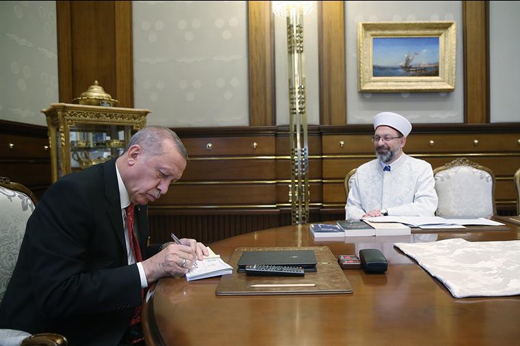 Cumhurbaşkanı Erdoğan, TDV’ye kurban bağışında bulundu