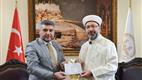 Diyanet İşleri Başkanı Erbaş ve yardımcıları, TDV’ye kurban bağışında bulundu