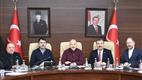 Diyanet İşleri Başkanı Erbaş, depremde yakınını kaybedenlere taziye ziyaretinde bulundu