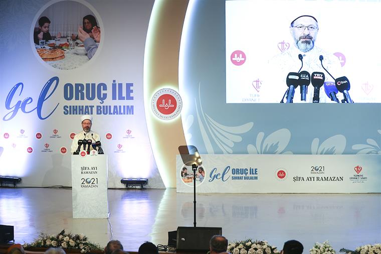 Diyanet İşleri Başkanı Erbaş, Ramazan temasını açıkladı: “Şifa Ayı Ramazan”