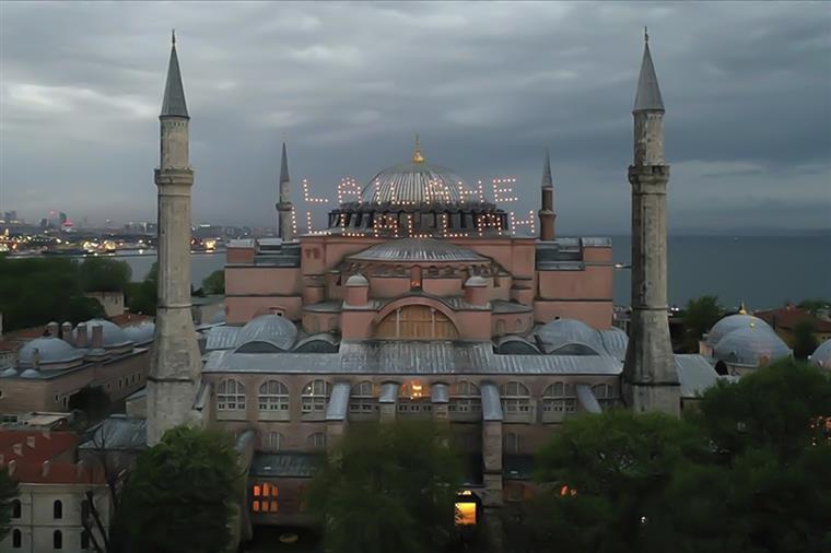 “Bu fetih İstanbul’u Mekke ile kardeş kılmıştır”