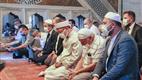 Diyanet İşleri Başkanı Erbaş, 15 Temmuz şehitleri için Kur’an okudu, dua etti