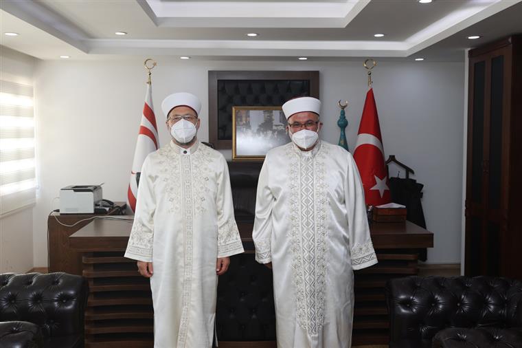 Diyanet İşleri Başkanı Erbaş’tan KKTC Din İşleri Başkanına hayırlı olsun ziyareti