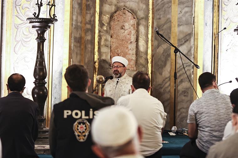 “Rabbim kıyamete kadar içerisinde ibadet etmekten bizleri mahrum bırakmasın”