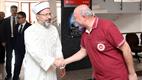 Diyanet İşleri Başkanı Erbaş, Diyanet Çocuk Kreş ve Gündüz Bakımevi’ni ziyaret ederek, çocukların Mevlid-i Nebi Haftası’nı kutladı