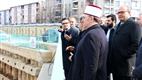Diyanet İşleri Başkanı Erbaş, Kosova’daki Priştine Merkez Camisi inşaatını inceledi