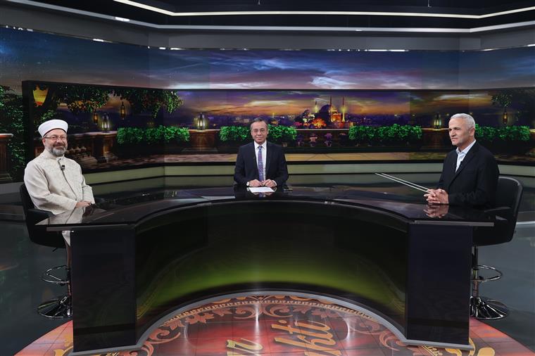 Diyanet İşleri Başkanı Erbaş, A Haber’de “Sahur Vakti” programına katıldı
