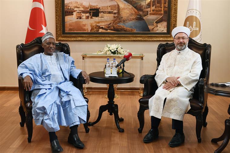 Diyanet İşleri Başkanı Erbaş, Nijer heyetini kabul etti