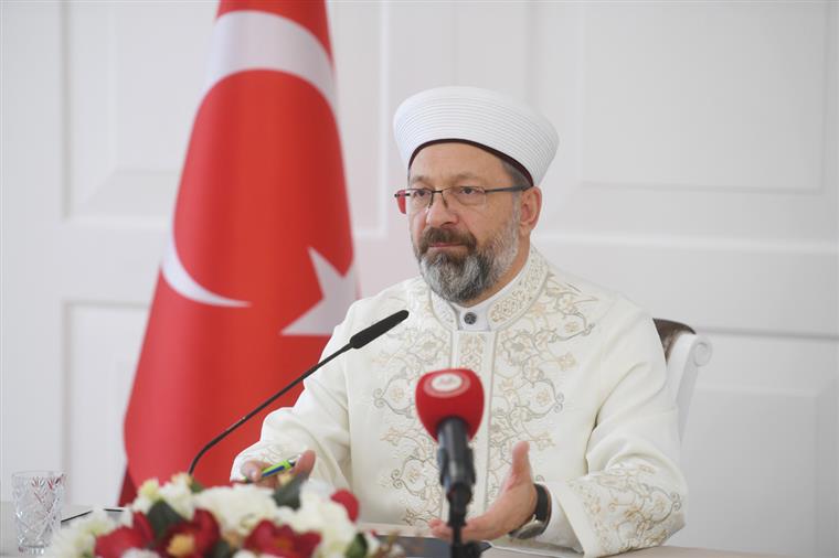 “Kur’an-ı Kerim’e düşman olmak, insanlığa düşman olmaktır”