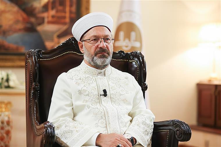 Diyanet İşleri Başkanı Erbaş’tan 25 Kasım Kadına Yönelik Şiddete Karşı Uluslararası Mücadele Günü Mesajı