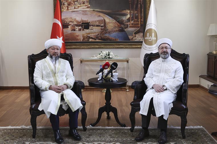 “Birlik, beraberlik ve seferberlik halinde yaralarımızı sarmaya çalışıyoruz”