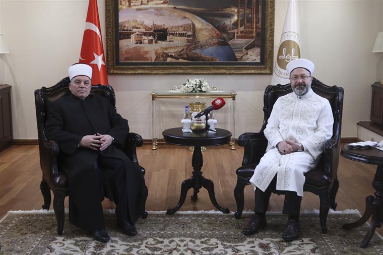 Diyanet İşleri Başkanı Erbaş, Kuzey Makedonya İslam Birliği Başkanı Fetahu’yu kabul etti