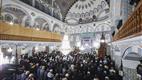 Diyanet İşleri Başkanı Erbaş, İstanbul’da Küçükköy Merkez Camii’nde teravih namazı kıldırdı