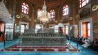 Fatih Sultan Mehmet Han kabri başında dualarla anıldı