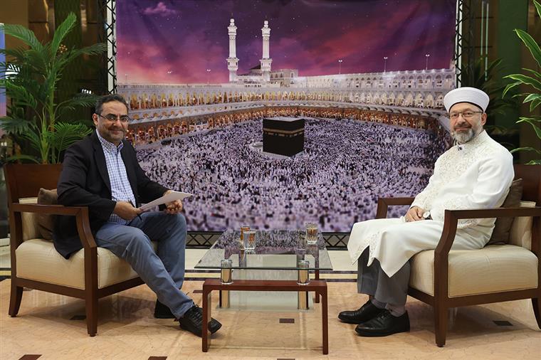 Diyanet İşleri Başkanı Erbaş, Mekke’de TRT Arabi’ye konuk oldu