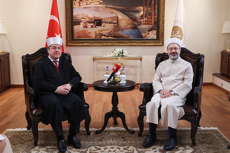 Diyanet İşleri Başkanı Erbaş, Polonya Müslümanları Dini İdare Başkanı Miskiyeviç’i kabul etti