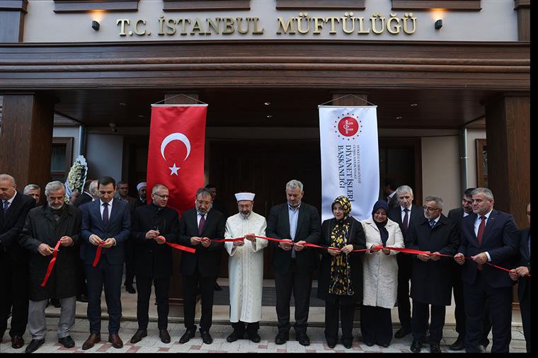 Diyanet İşleri Başkanı Erbaş, İstanbul’da bir dizi açılış gerçekleştirdi