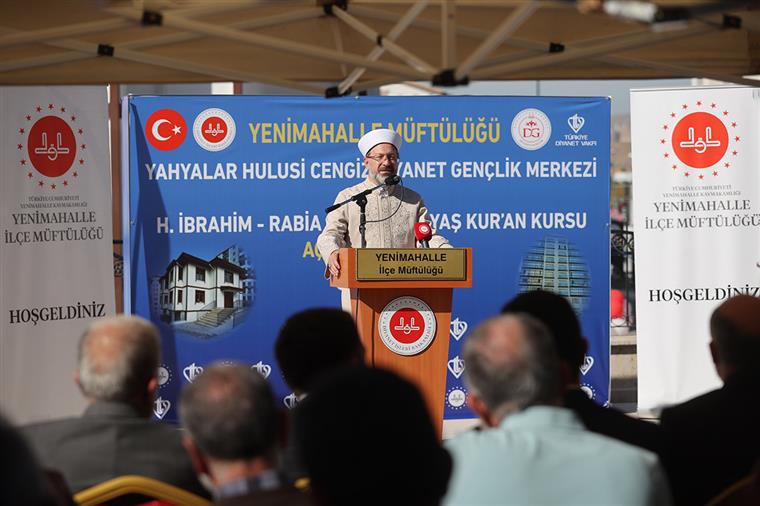 Diyanet İşleri Başkanı Erbaş, Ankara’da gençlik merkezi ve 4-6 yaş Kur’an kursunun açılışını yaptı