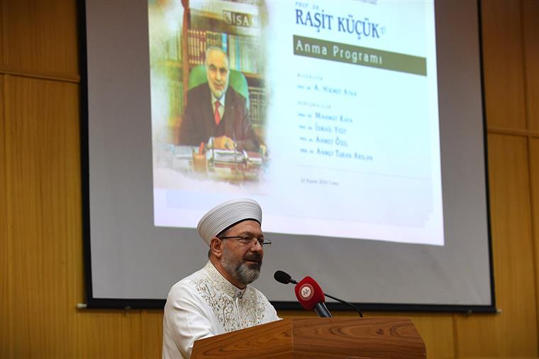 Diyanet İşleri Başkanı Erbaş, Prof. Dr. Raşit Küçük Anma Programı’na katıldı