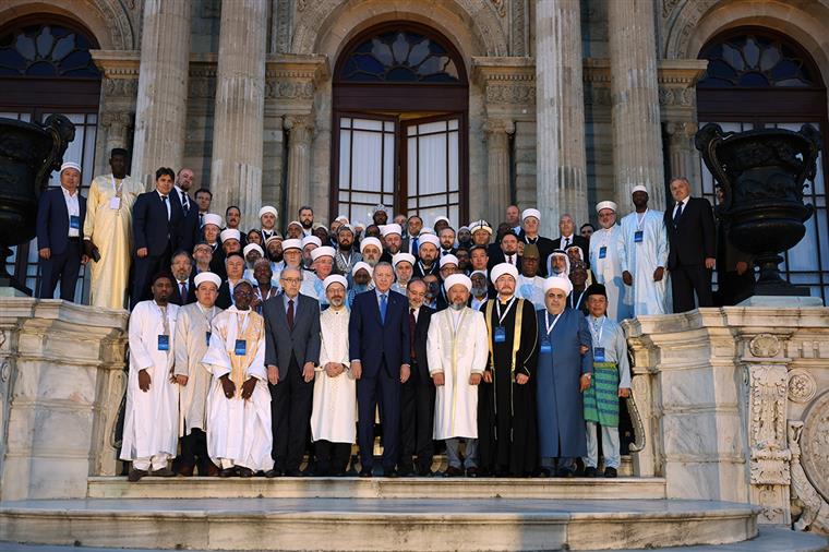 Cumhurbaşkanı Erdoğan, Dünya İslam Bilginleri İstişare Zirvesi’ne katıldı