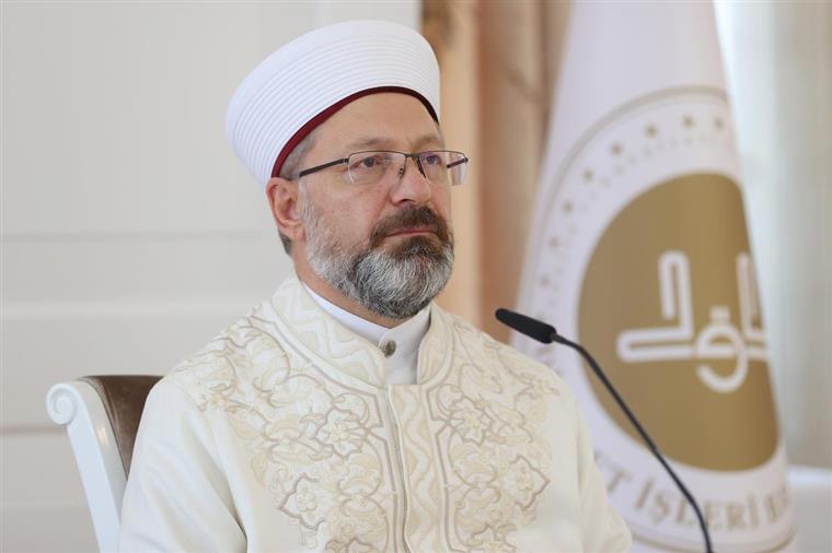 Diyanet İşleri Başkanı Erbaş’tan İran Cumhurbaşkanı Reisi için taziye mesajı