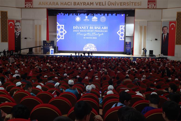“İslam dünyayı iyileştirmek için gönderilen bir ilaçtır”
