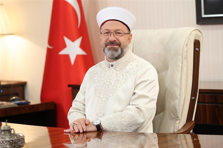 Diyanet İşleri Başkanı Erbaş’tan üç aylar ve Regaib Gecesi mesajı