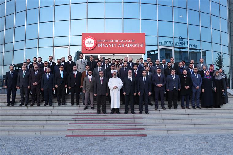 “Uğrunda sıkıntı çekmeye, yorulmaya değer en asil gaye ilimdir”