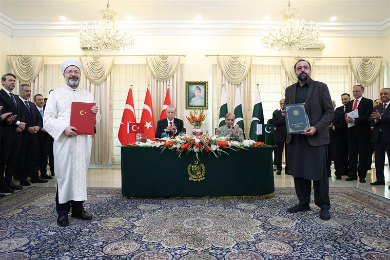 Pakistan ile “Din Hizmetleri ve Din Eğitimi Alanlarında Mutabakat Zaptı” imzalandı