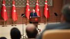 ‘10. Uluslararası Kur’an-ı Kerim’i Güzel Okuma Yarışması’nda dereceye girenler, ödüllerini Cumhurbaşkanı Erdoğan’ın elinden aldı