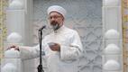 Diyanet İşleri Başkanı Erbaş, Ahmet Hamdi Akseki Camii’nde hutbe irad etti