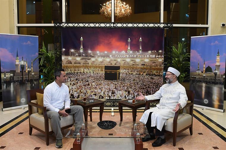 Diyanet İşleri Başkanı Erbaş, Mekke’de TRT Haber’e konuk oldu