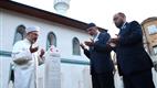 Diyanet İşleri Başkanı Erbaş, Bosna Hersek'te şehit öğrencisinin kabrini ziyaret etti
