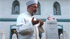 Diyanet İşleri Başkanı Erbaş, Bosna Hersek'te şehit öğrencisinin kabrini ziyaret etti